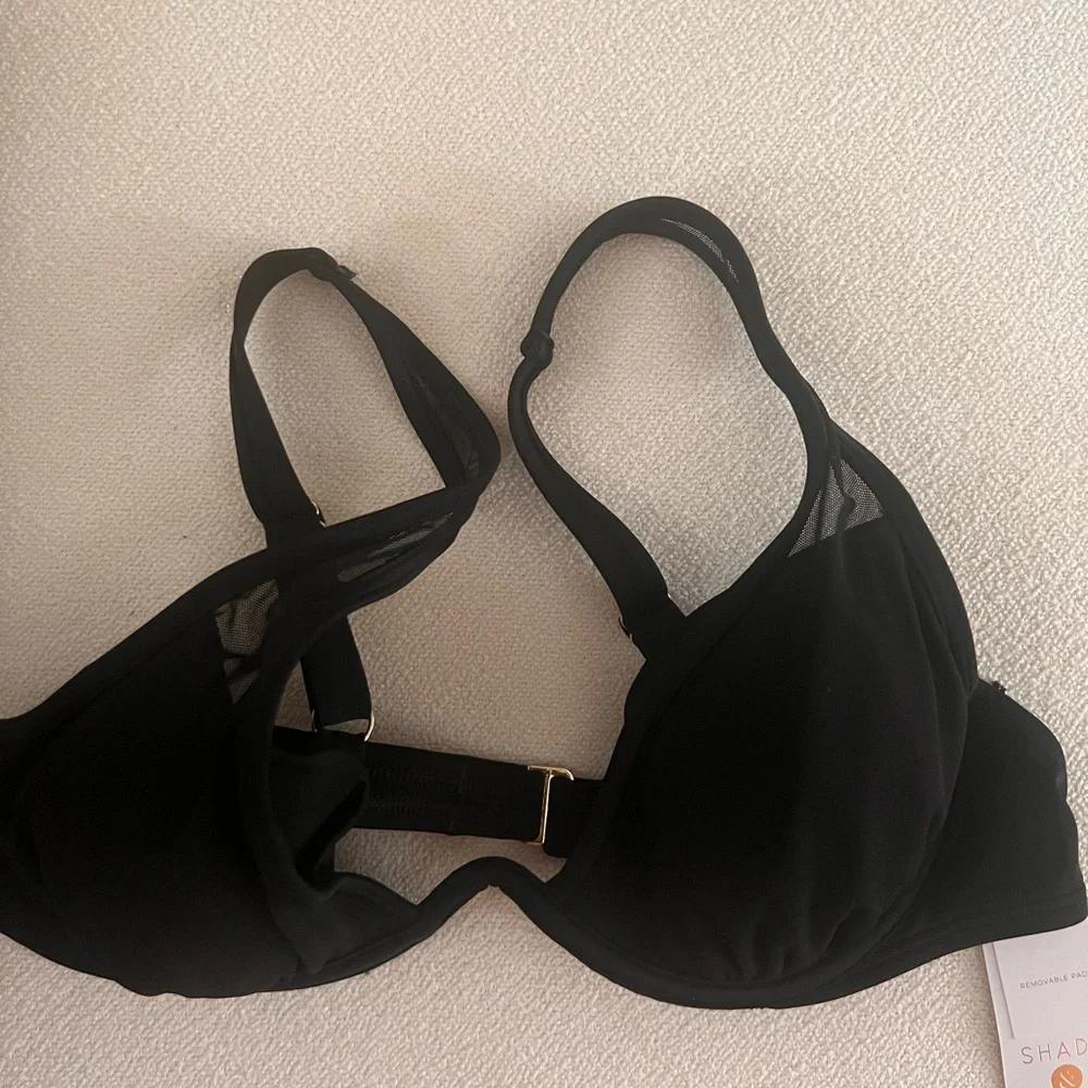 Women's Mesh Underwire Bikini Top - Shade & Shore.  New with tag.  Size: 36 B.